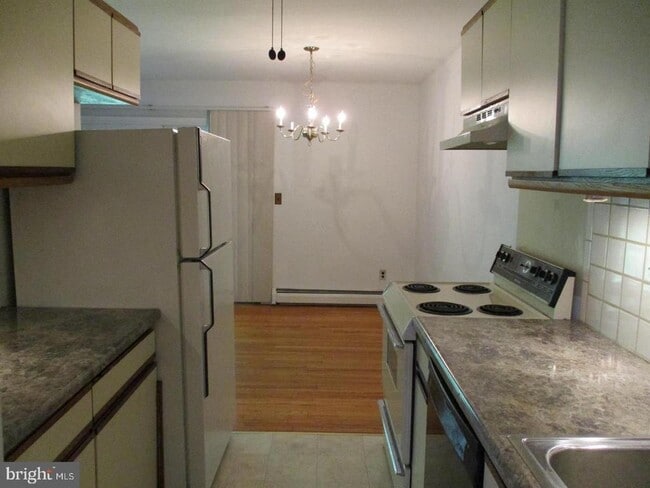 Building Photo - 1016 W Baltimore Pike