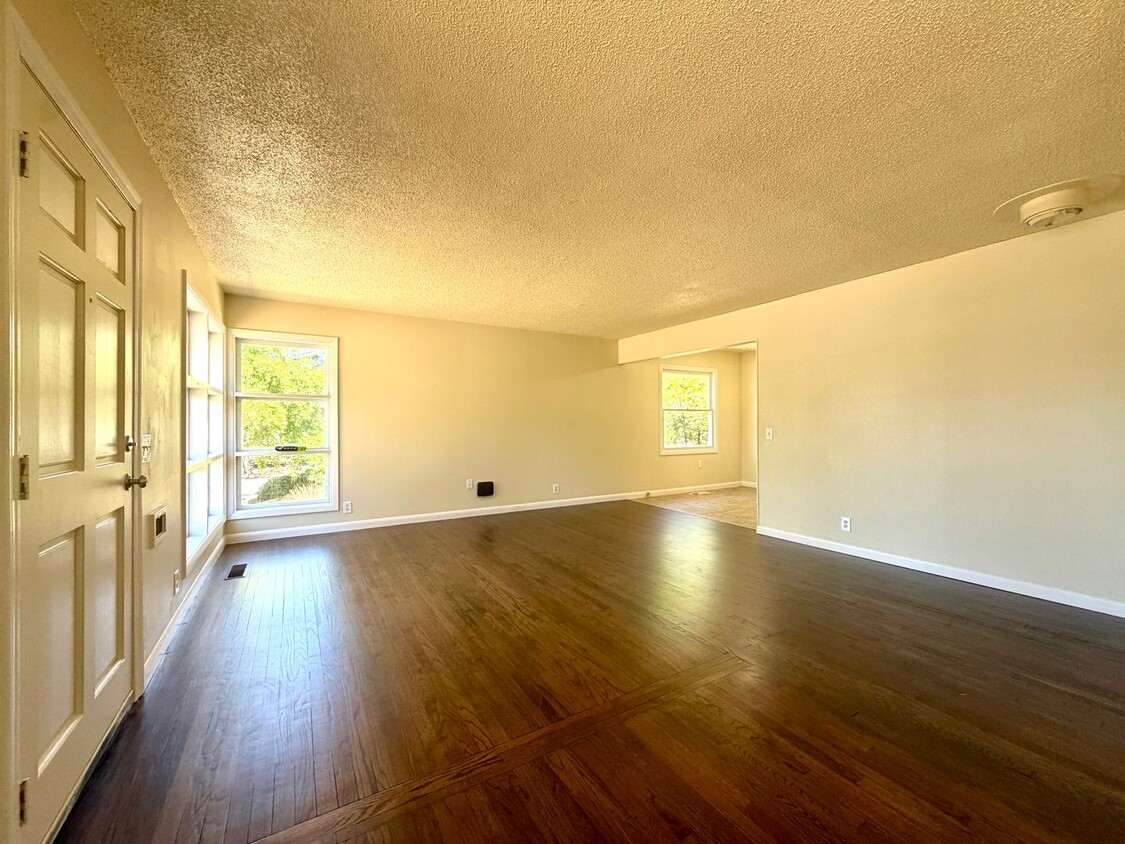 Photo - 8020 N St Johns Ave