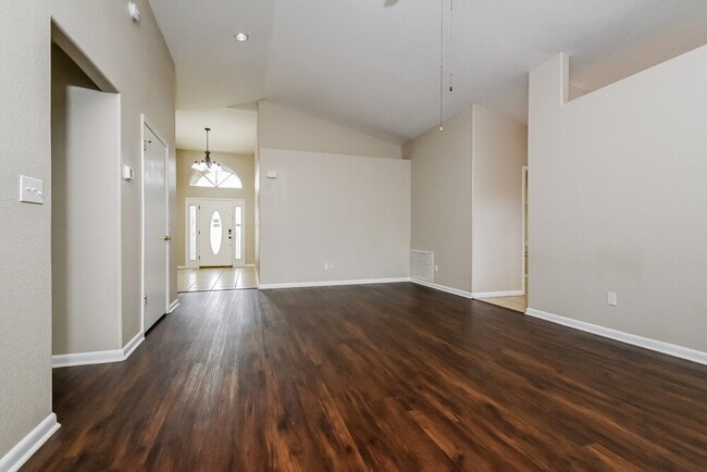 Building Photo - 1411 Forsyth Way