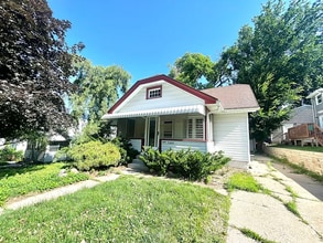 Building Photo - 5408 Poppleton Ave