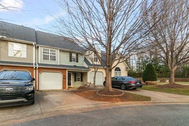 Foto del edificio - Keswick Place Townhome