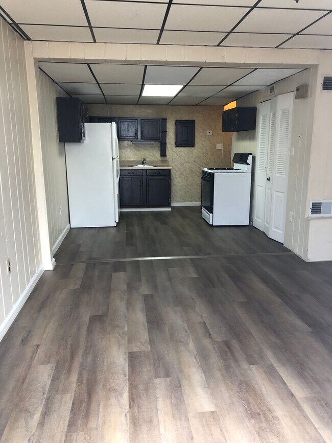 Foto del edificio - Available Now! 2 Bedroom House- York City SD