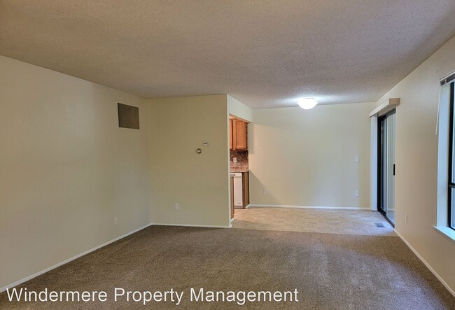 Building Photo - 2 br, 1.5 bath House - 4931 LOVELY LANE SE