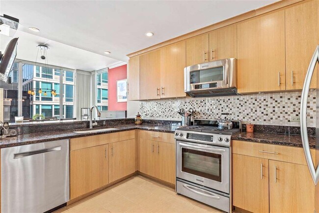 Foto del edificio - 1 Shore Ln