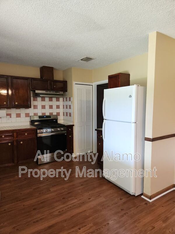 Building Photo - 9406 Shields Dr