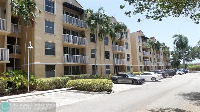 Foto del edificio - 649 E Sheridan St