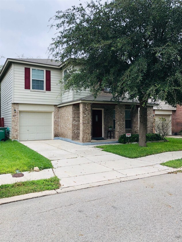 Primary Photo - 3 br, 2.5 bath House - 807 Ranger Pt