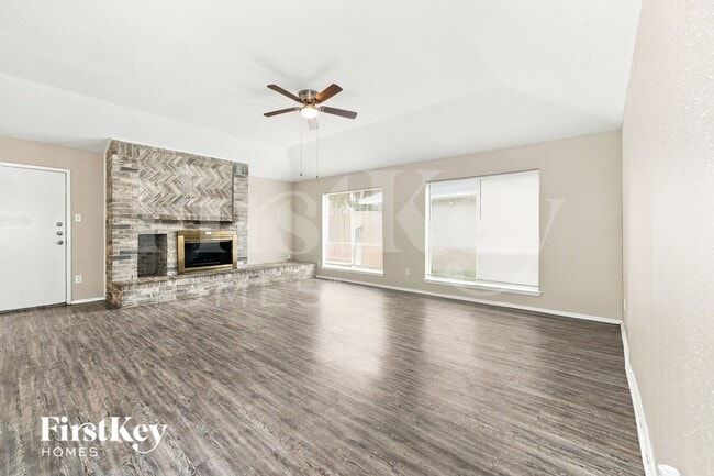 Building Photo - 21714 Nickerton Ln