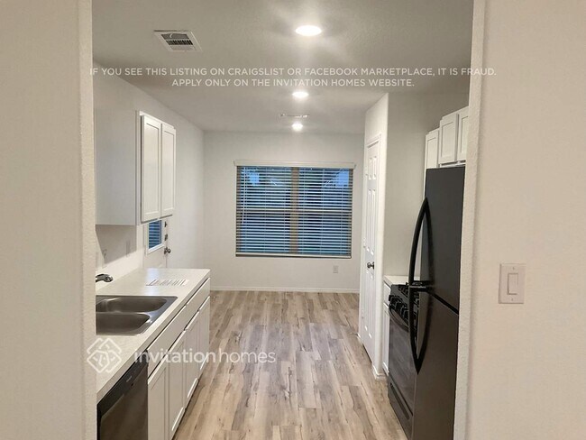 Foto del edificio - 6171 Dunsmore Cyn Ln