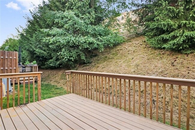 Building Photo - 10550 Cherry Grove Ct