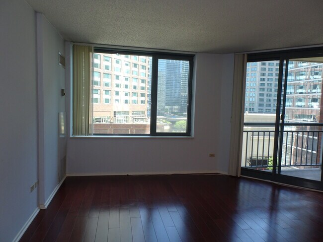 Foto del edificio - 440 N McClurg Ct