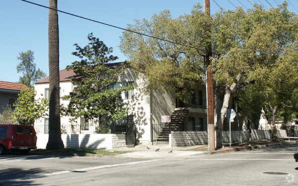 Primary Photo - 14603 Gilmore St