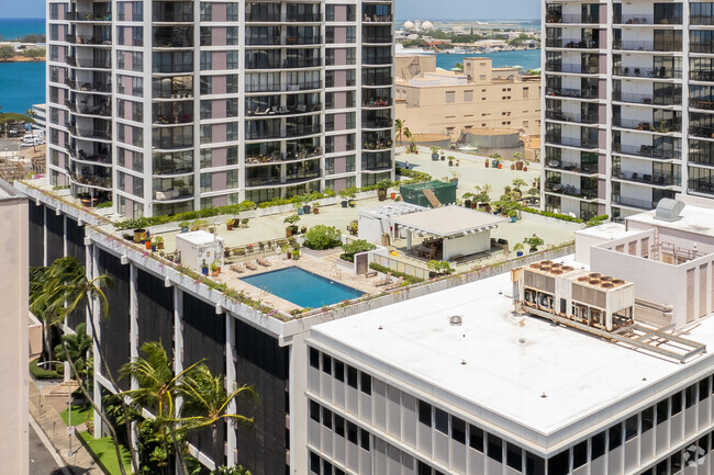 Harbor Square en 700 Richards Street en Honolulu, Hawái - Harbor Square