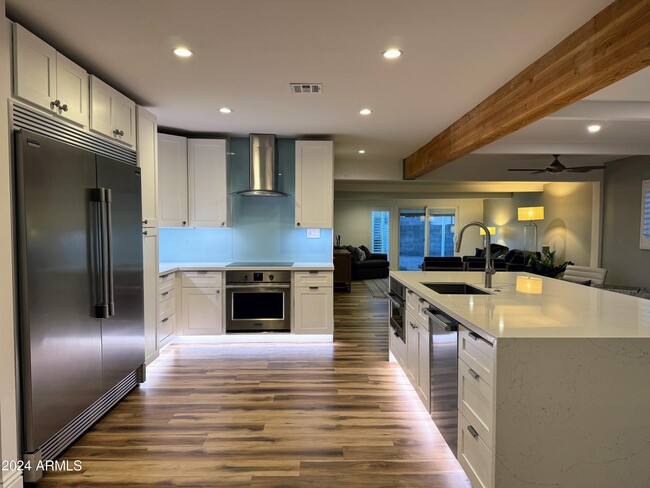 Foto del edificio - 830 E Ocotillo Rd