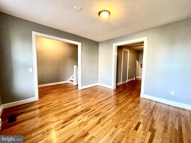 Foto del edificio - 3540 Warder St NW