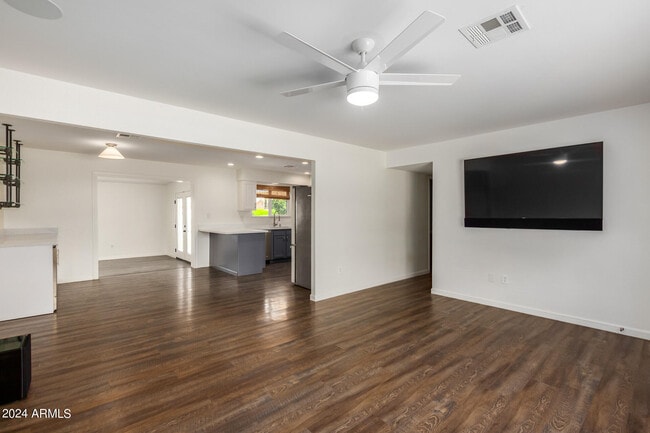 Foto del edificio - 3528 E Cortez St