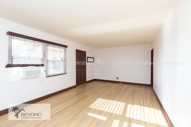 Foto del edificio - ++++CHARMING  3 BD 2 BTH HOUSE IN EMERALD ...