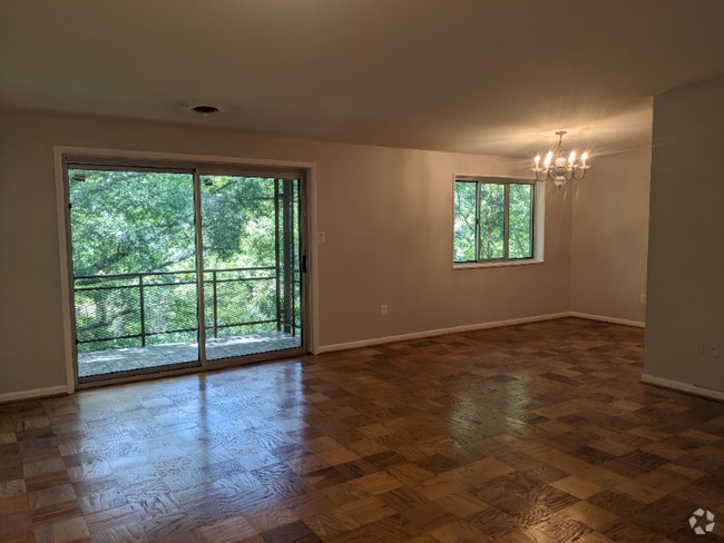 Building Photo - 10228 Rockville Pike