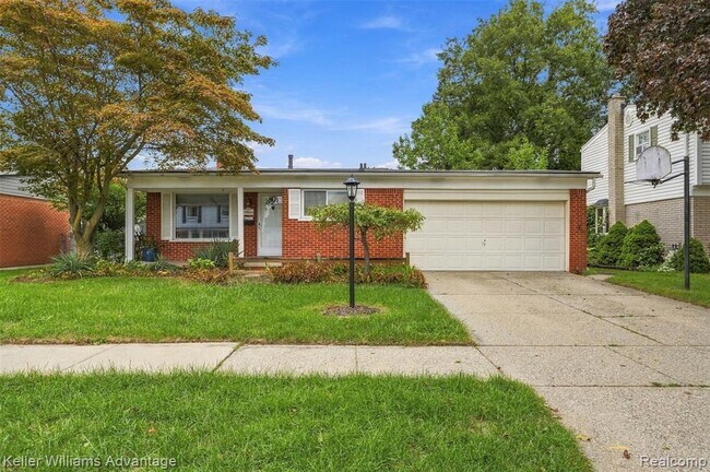 Foto del edificio - 39694 Birchwood Dr