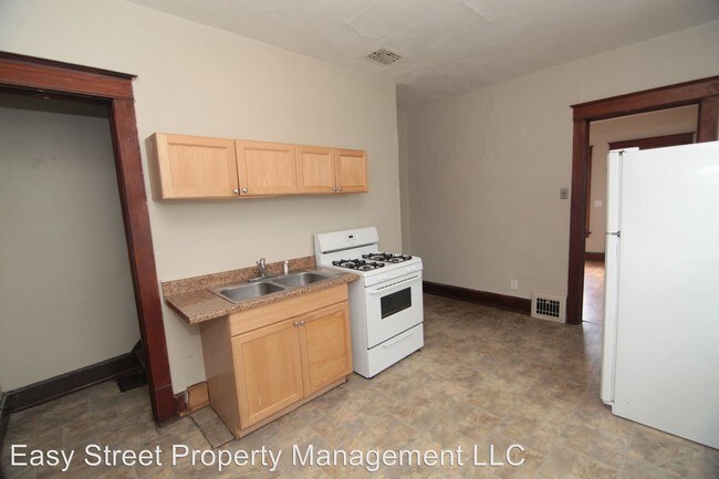 Building Photo - 441-441 18th Avenue A