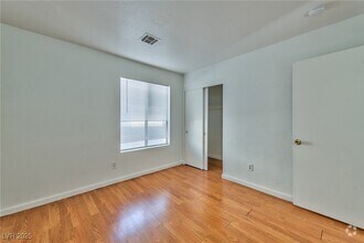 Building Photo - 6348 Kenny Heights Ct