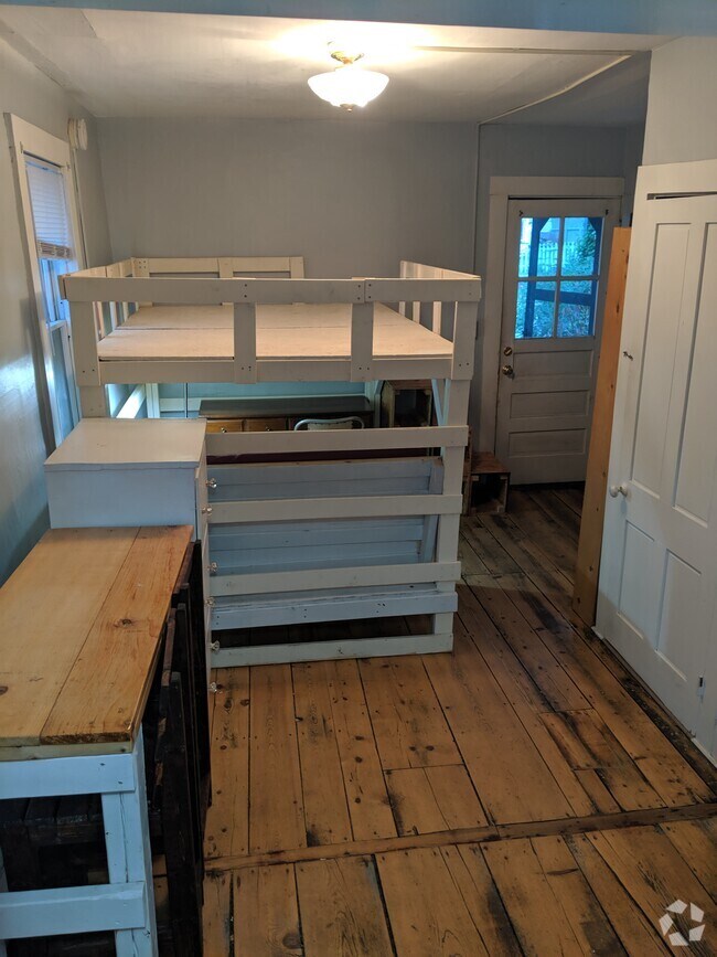 Apartments For Rent in Brattleboro, VT 7 Rentals