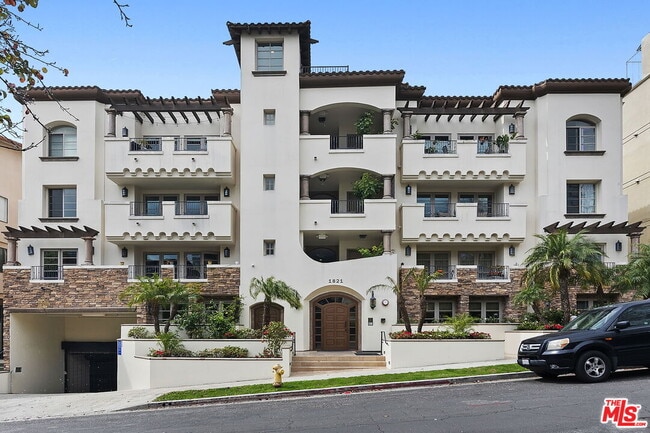 Building Photo - 1821 Fairburn Ave