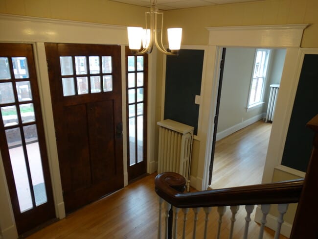 Main Entry - 707 E 8th St (Bloomington, IN) House