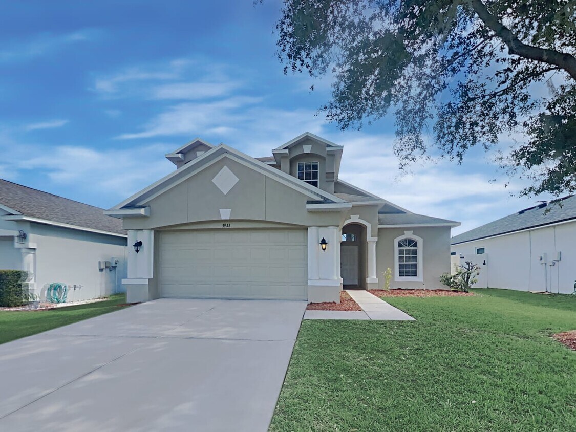 Primary Photo - 3933 Hampton Hills Dr
