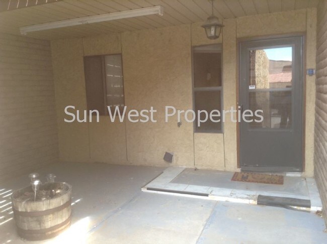 Building Photo - Air conditioned condo!