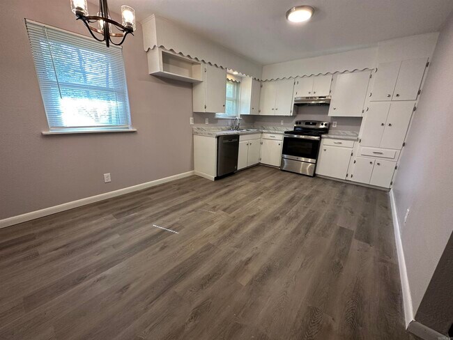 Foto del edificio - 10212 Stardust Trail