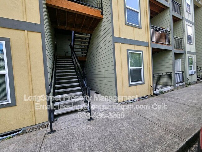 Foto del edificio - 300 SE 148th Ave