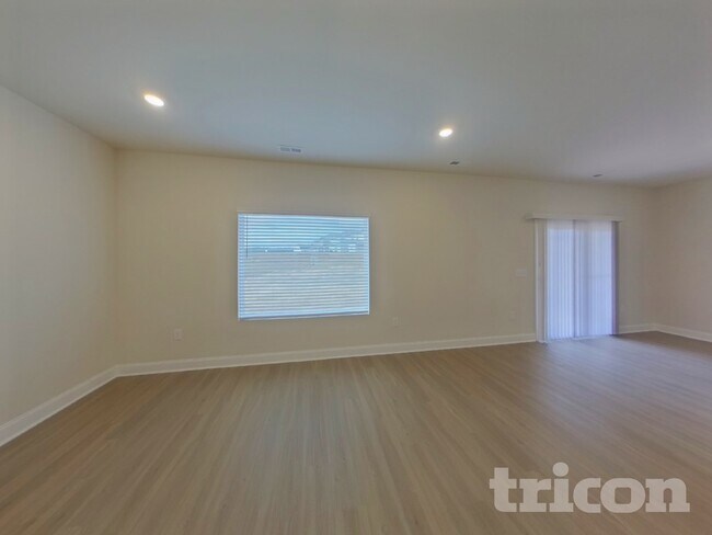 Foto del edificio - 7114 Jerimoth Dr