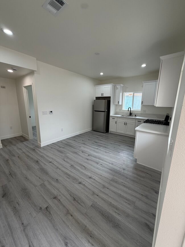 Building Photo - 3685 44th St