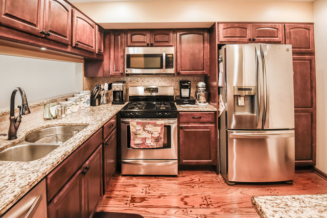 Building Photo - 802 Spring Creek Ct