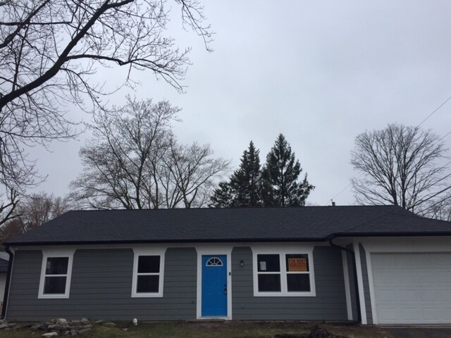 Foto principal - 4126 Sherlock Dr