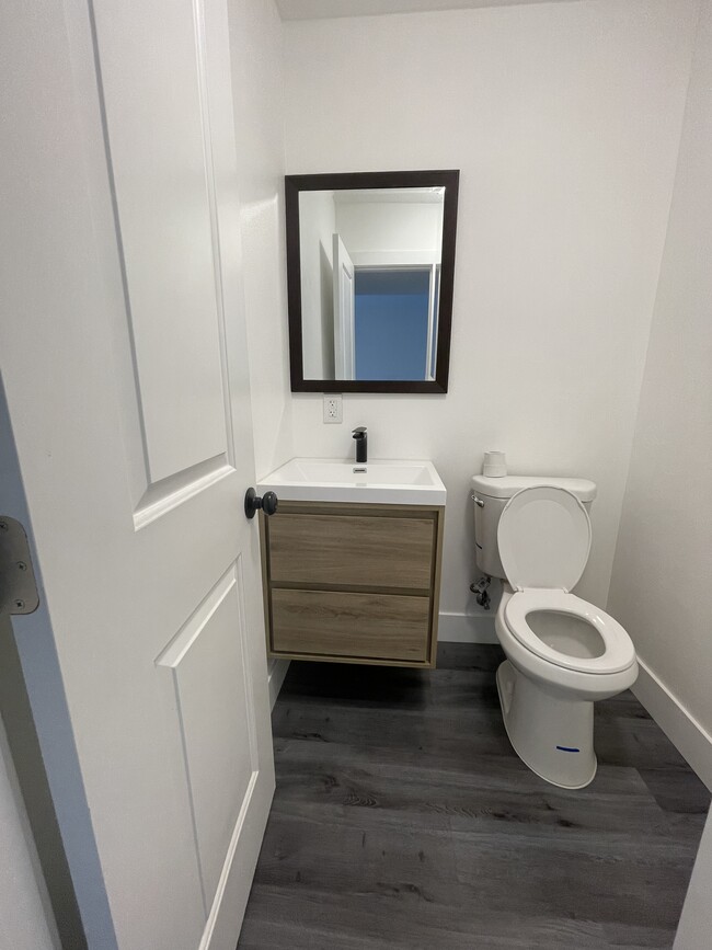 guest bathroom - 11683 Oxnard St