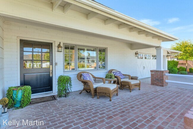 Foto del edificio - 4 br, 3.5 bath House - 6231 E. Calle Camelia