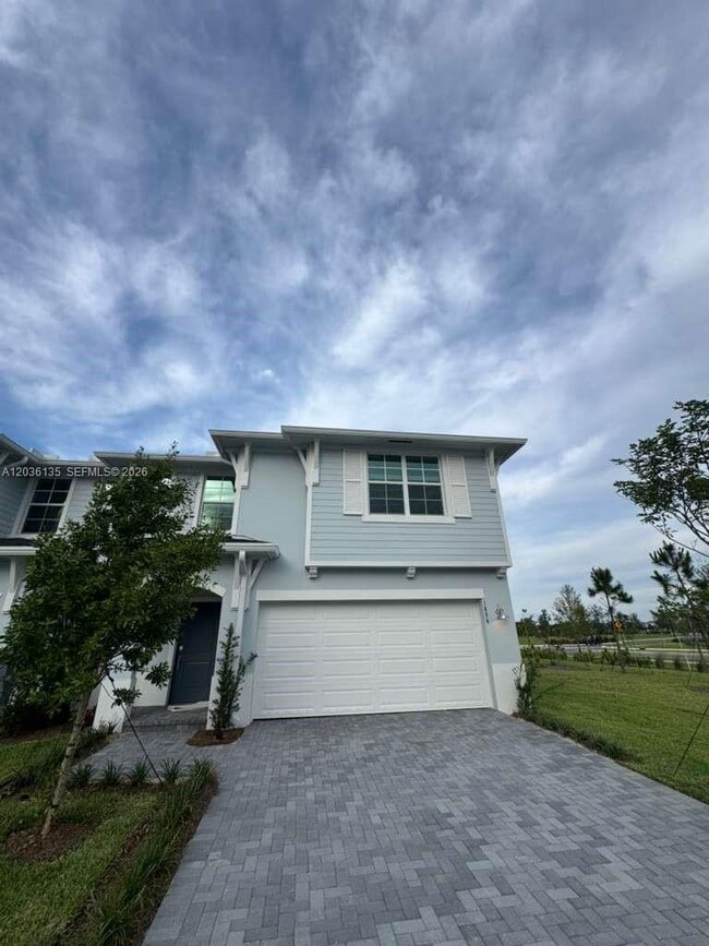 Building Photo - 1654 Hoot Owl Holw