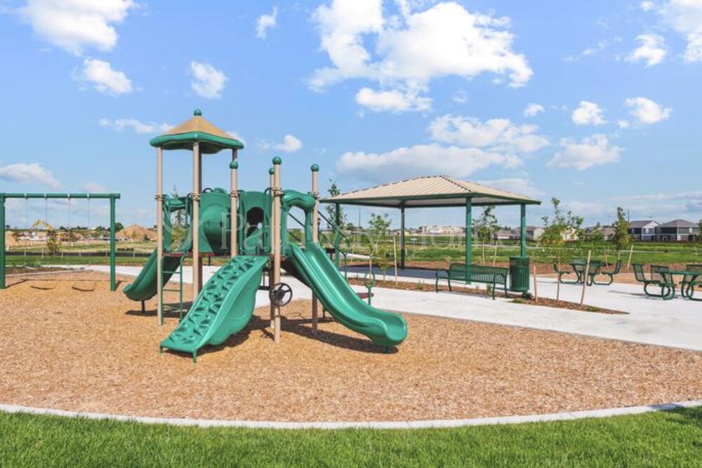 Foto del edificio - 963 Cascade Falls St