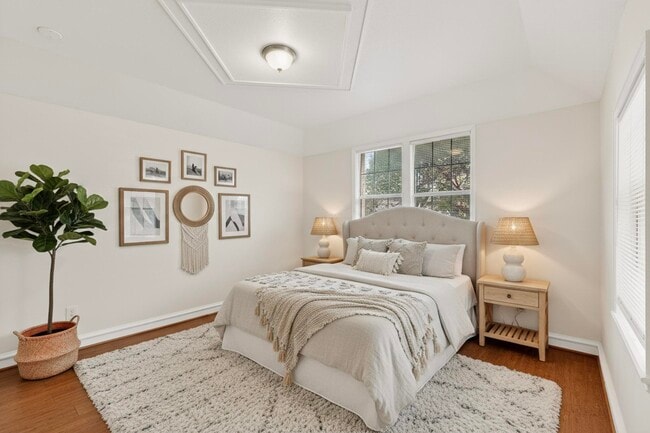 virtually staged - 5645 Santa Fe Ave