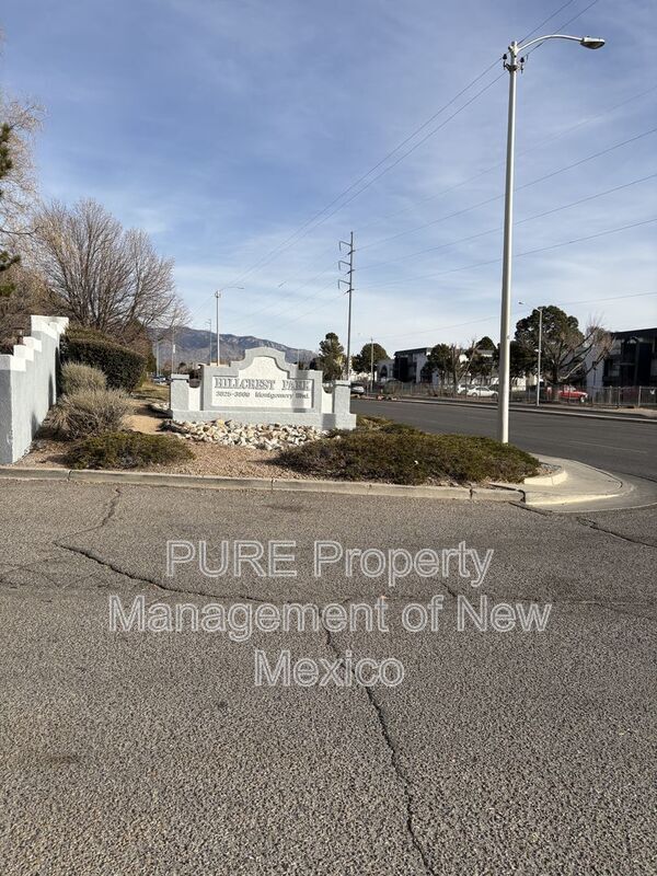 Foto del edificio - 3851 Montgomery Blvd NE