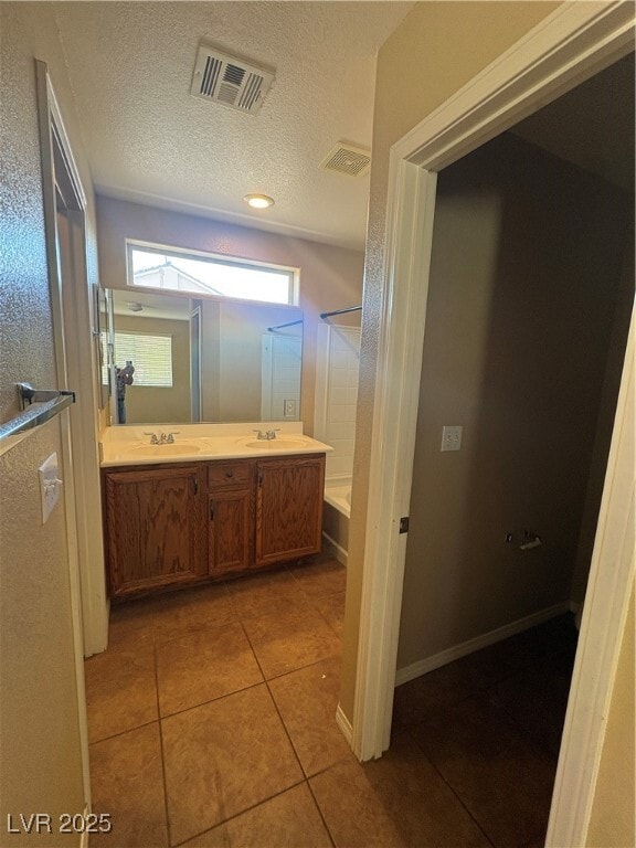 Building Photo - 8292 Amphora St