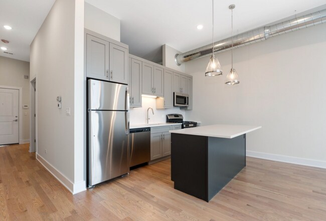 Foto del edificio - 4405 N Artesian Ave