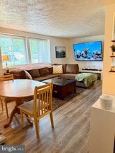 Building Photo - 8030 Abbey Ct