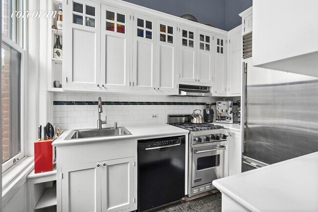 Building Photo - 40 Remsen St