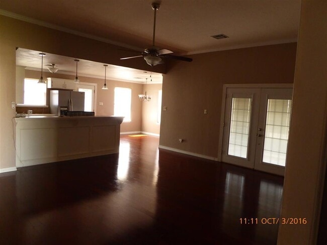 Building Photo - 4018 SW Mesquite Dr