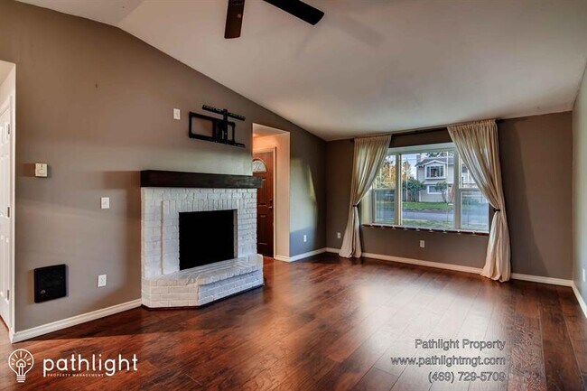 Foto del edificio - 5123 216th St Ct E