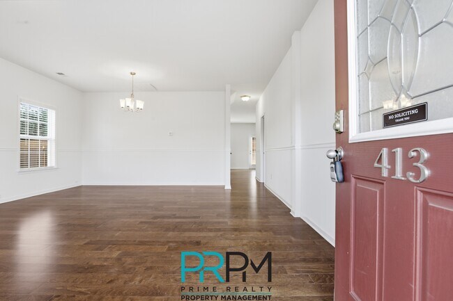 Foto del edificio - 413 Graypointe Dr