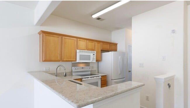 Building Photo - 11625 Lioness St